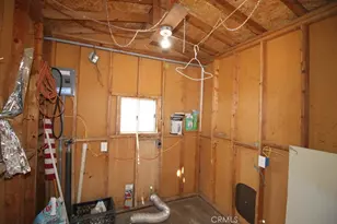 21212 Rainbow, Hinkley, CA 92347 - Photo 27