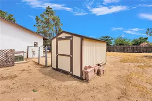 19031 Shoshonee, Apple Valley, CA 92307 - Photo 37
