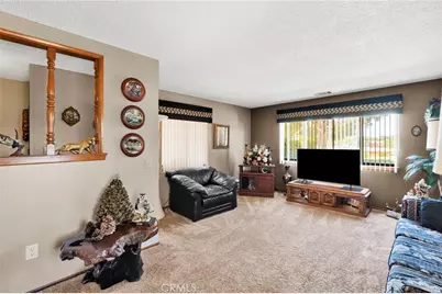 19031 Shoshonee, Apple Valley, CA 92307 - Photo 9