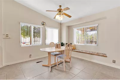 10636 Acanthus Street, Phelan, CA 92371 - Photo 15