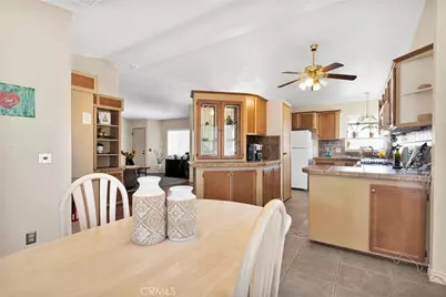 10636 Acanthus Street, Phelan, CA 92371 - Photo 17