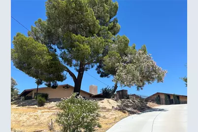 14822 Rodeo, Victorville, CA 92395 - Photo 51
