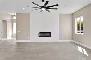 18310 Lakeview Dr, Victorville, CA 92395 - Photo 11