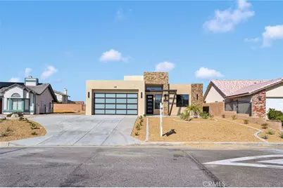 18310 Lakeview Drive, Victorville, CA 92395 - Photo 3