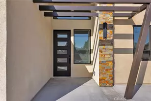 18310 Lakeview Dr, Victorville, CA 92395 - Photo 5
