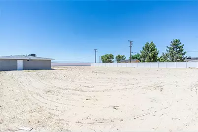 16621 Glendower, Edwards, CA 93523 - Photo 5