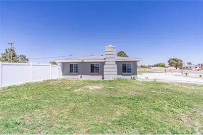 16621 Glendower, Edwards, CA 93523 - Photo 9