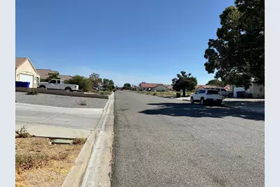 26827 Corona Drive, Helendale, CA 92342 - Photo 9