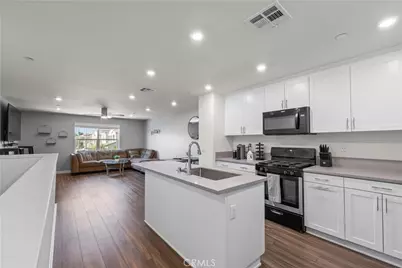 1037 W Clover Ave, Rialto, CA 92376 - Photo 3