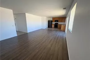 16562 Jasmine St, Victorville, CA 92395 - Photo 3