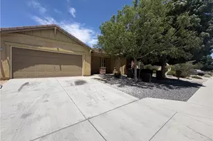 16562 Jasmine St, Victorville, CA 92395 - Photo 39
