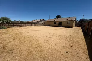 16562 Jasmine St, Victorville, CA 92395 - Photo 31