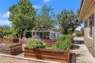 7026 Cataba Rd, Oak Hills, CA 92344 - Photo 51