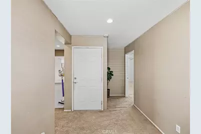 15126 Bluffside Lane, Victorville, CA 92394 - Photo 23