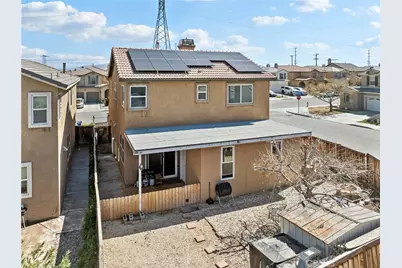 15126 Bluffside Lane, Victorville, CA 92394 - Photo 37