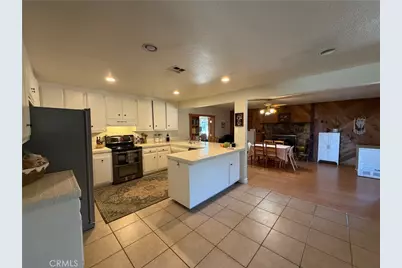 32038 Crystalaire, Llano, CA 93544 - Photo 11