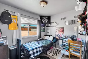 18128 Catalpa St, Hesperia, CA 92345 - Photo 17