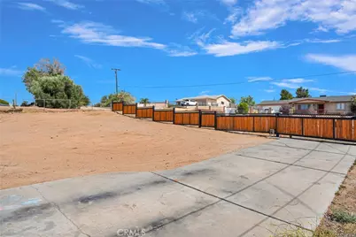 18128 Catalpa Street, Hesperia, CA 92345 - Photo 3