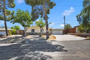 15105 Condor, Victorville, CA 92394 - Photo 3