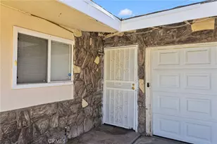15105 Condor, Victorville, CA 92394 - Photo 5