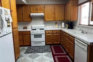 16790 Sycamore, Hesperia, CA 92345 - Photo 5