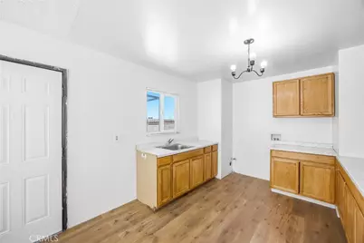 2037 Sequoia, Barstow, CA 92311 - Photo 17