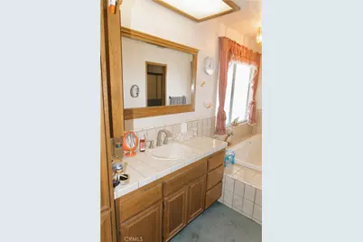 18184 Harbor, Victorville, CA 92395 - Photo 13