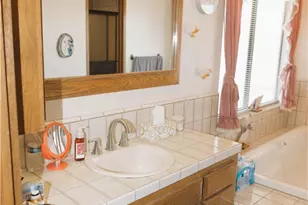 18184 Harbor, Victorville, CA 92395 - Photo 13
