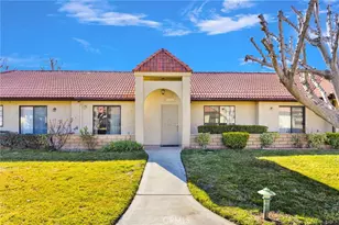 19228 Cottonwood Dr, Apple Valley, CA 92308 - Photo 1