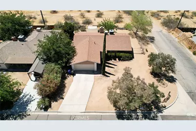 23911 Tahquitz, Apple Valley, CA 92307 - Photo 25