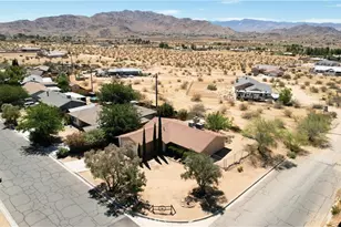 23911 Tahquitz, Apple Valley, CA 92307 - Photo 27
