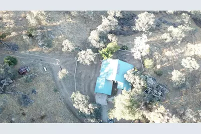 29642 Hart Oaks Drive, Keene, CA 93531 - Photo 47