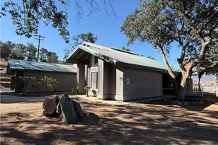 29642 Hart Oaks Dr, Keene, CA 93531 - Photo 3