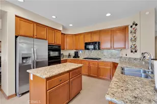 9455 Poppyfield Ct, Rancho Cucamonga, CA 91730 - Photo 7