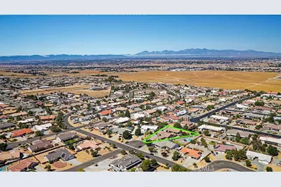 12776 Skyline Ranch, Apple Valley, CA 92308 - Photo 15