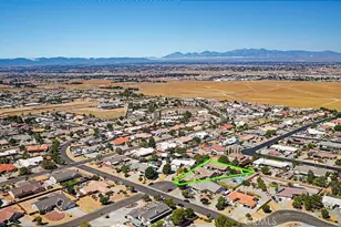 12776 Skyline Ranch, Apple Valley, CA 92308 - Photo 15