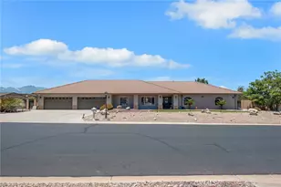 6910 Oak Vista Ln, Oak Hills, CA 92344 - Photo 39