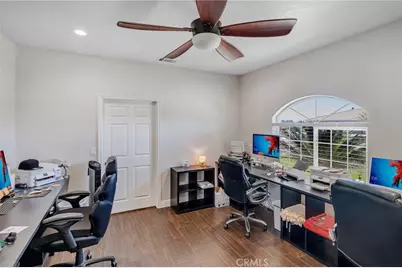 6910 Oak Vista Lane, Oak Hills, CA 92344 - Photo 15