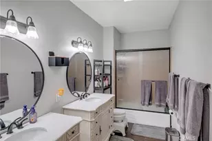 6910 Oak Vista Ln, Oak Hills, CA 92344 - Photo 21