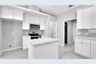 9040 10th Avenue, Hesperia, CA 92345 - Photo 11