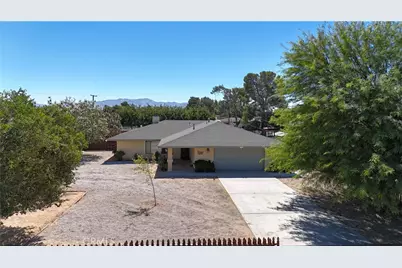 13253 Pocono, Apple Valley, CA 92308 - Photo 1