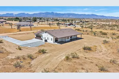 9210 Marco Road, Phelan, CA 92371 - Photo 31