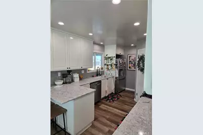 10387 Portland, Hesperia, CA 92345 - Photo 35