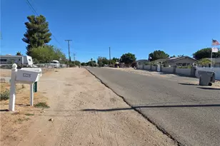 10387 Portland, Hesperia, CA 92345 - Photo 11