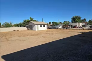 10387 Portland, Hesperia, CA 92345 - Photo 41