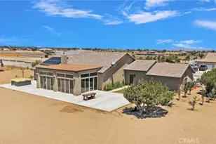 9879 Silver Palm Dr, Oak Hills, CA 92344 - Photo 59