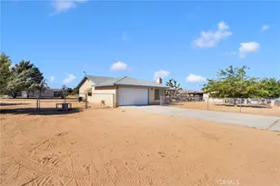 21930 Mohican Ave, Apple Valley, CA 92307 - Photo 41