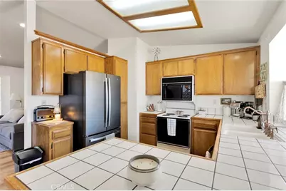 21930 Mohican Avenue, Apple Valley, CA 92307 - Photo 13