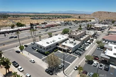 18092 Wika #110, Apple Valley, CA 92307 - Photo 9