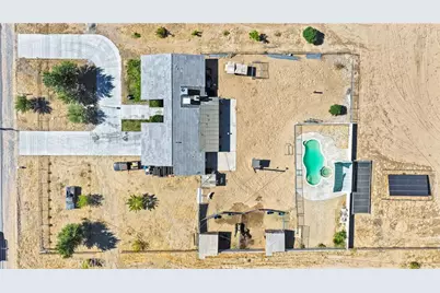 10080 Deep Creek Road, Apple Valley, CA 92308 - Photo 11